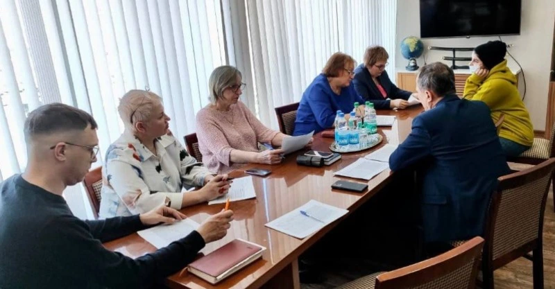 В Холмске продолжаются встречи с жителями, оказавшимися в трудной жизненной ситуации