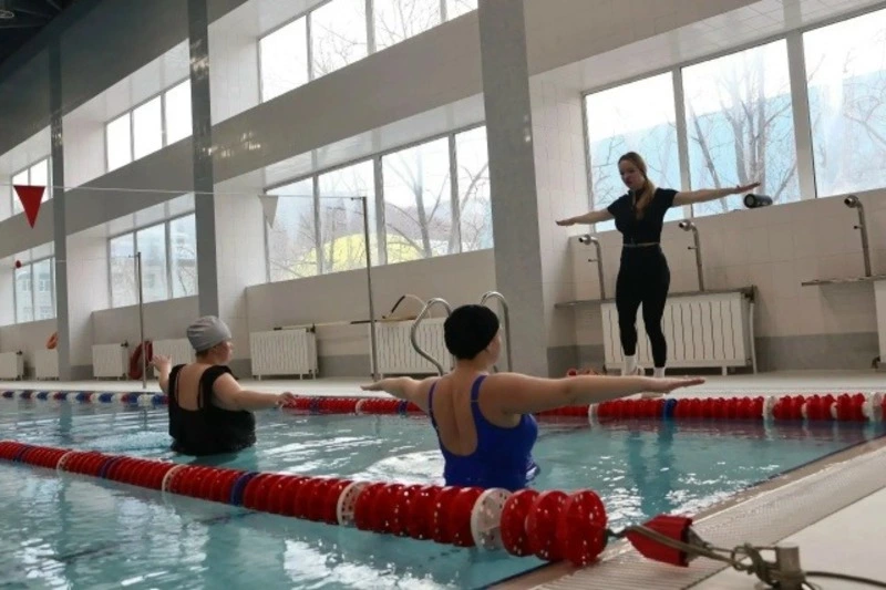 Подготовить организм к родам помогает аквааэробика