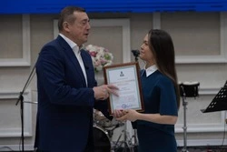 Лучших сотрудников коммунальных служб Сахалинской области наградили в преддверии Дня работника ЖКХ