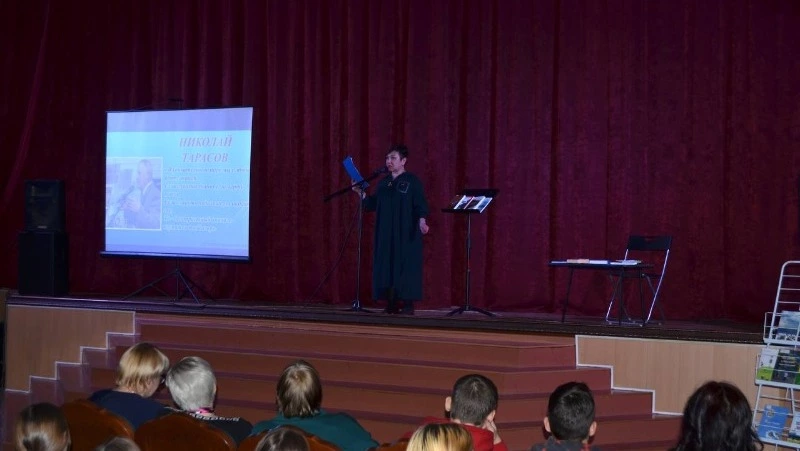 В Холмске состоялась литературная встреча «Остров поэзии»