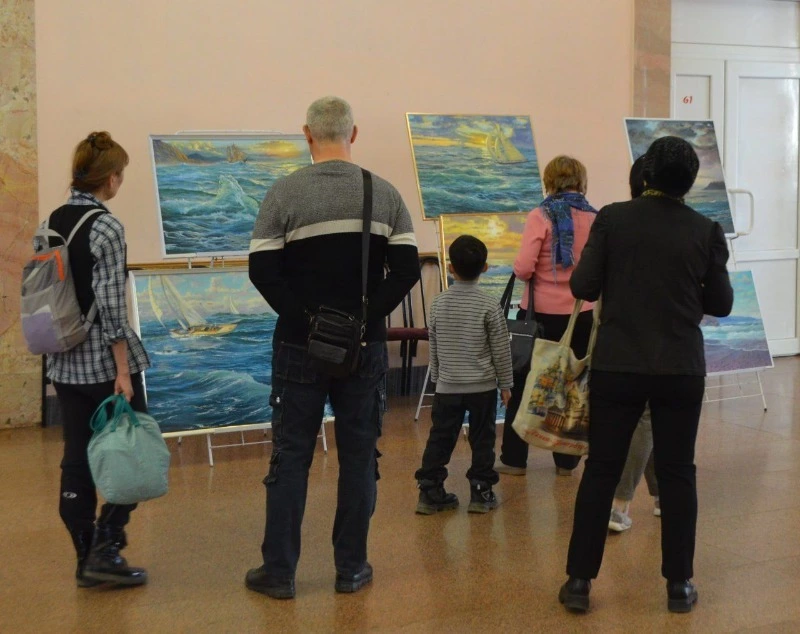 Открытие выставки картин Сергея Борышкевича состоялось в Холмске