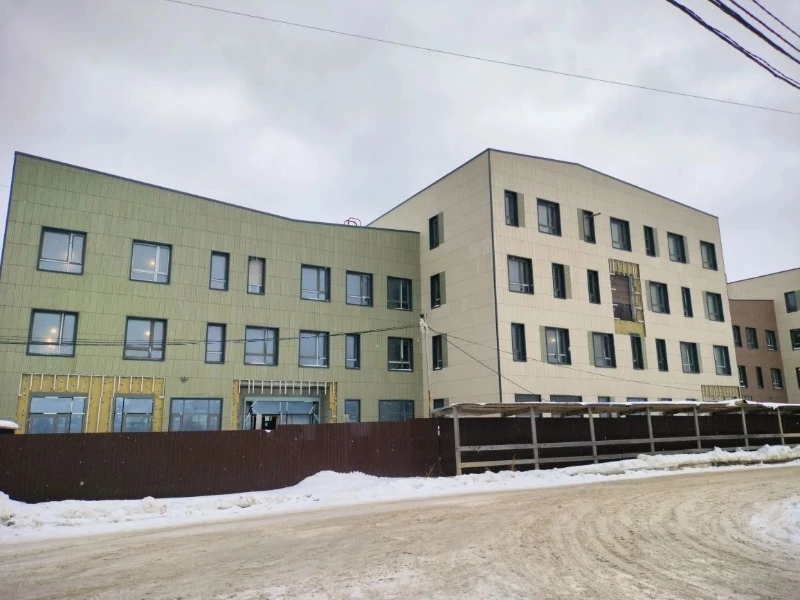 Новую поликлинику в Холмске сдадут в эксплуатацию в июне