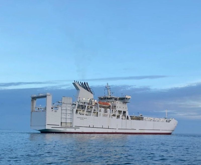 ПАРОМ "АЛЕКСАНДР ДЕЕВ " взял курс на Холмск!