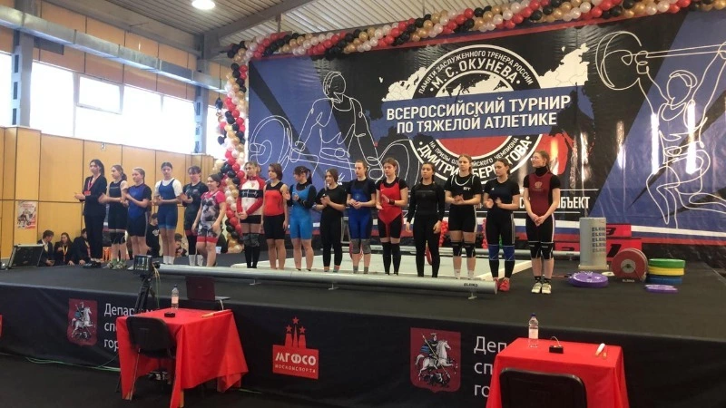 Сахалинские тяжелоатлеты завоевали две медали всероссийских соревнований