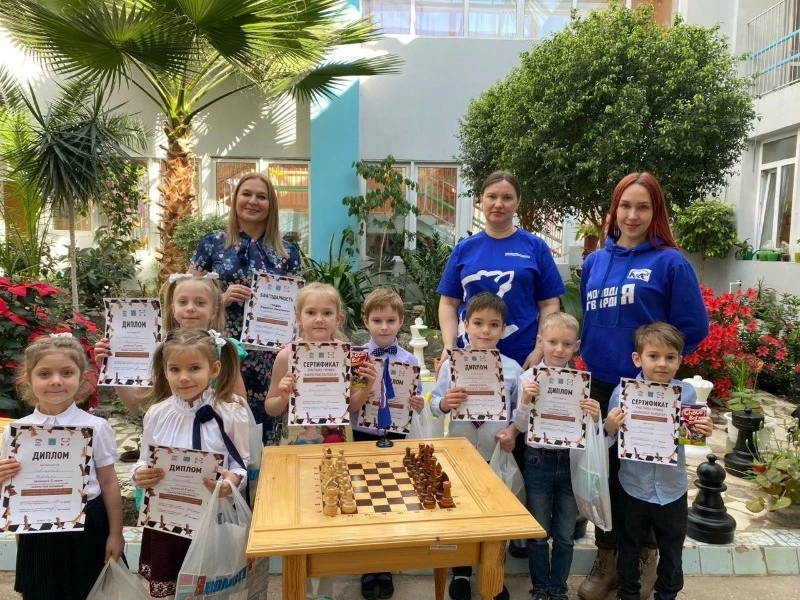 Партийцы и активисты «Молодой Гвардии Единой России» организовали турнир по шахматам