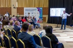 Глава региона встретился с участниками Дальневосточного МедиаСаммита 2.0. 
