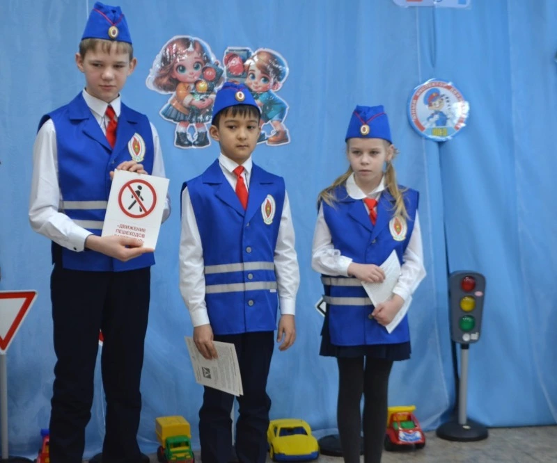 Дошкольный отряд Юных инспекторов движения пополнился воспитанниками детского сада «Солнышко»