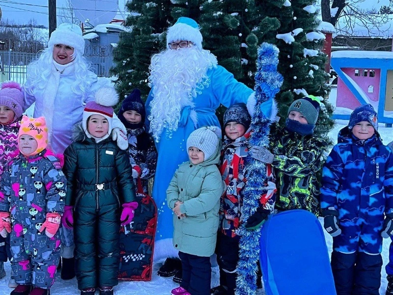 В Чапланово состоялось открытие новогодней красавицы-Ёлки! 