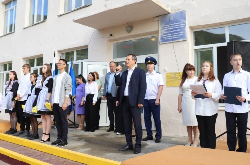 В школе села Чехов состоялась торжественная линейка 