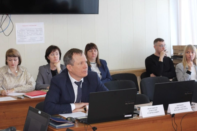 Час администрации и 10 сессия Собрания состоялись в Холмске