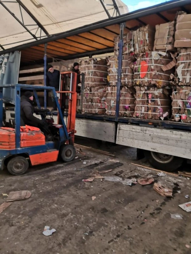 С Сахалина на материк отправили более 30 тонн мусора для переработки