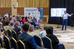Глава региона встретился с участниками Дальневосточного МедиаСаммита 2.0. 