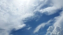 Теплую погоду без дождей пообещали синоптики в Сахалинской области 31 июля 