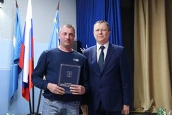 В Холмске чествовали работников и ветеранов бытового обслуживания и жилищно-коммунального хозяйства