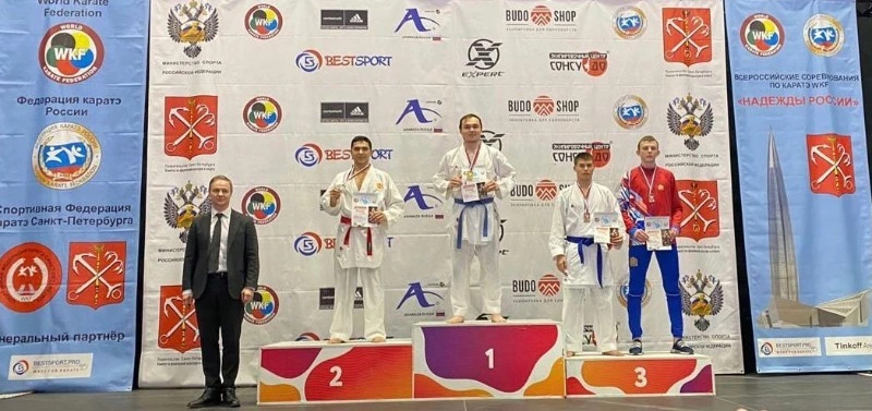 Иван Новиков удостоился серебряной медали