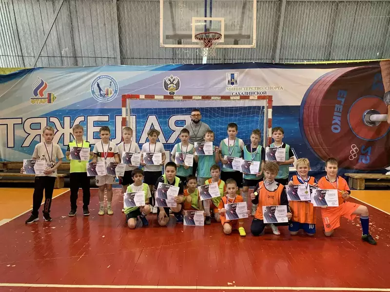 Холмские футболисты проявили себя в «Кожаном мяче»