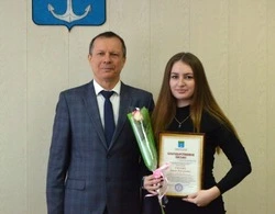 Сотрудников администрации  С Днем органов местного самоуправления поздравили 