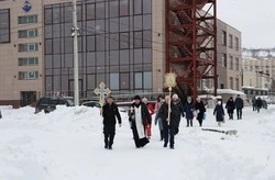 Холмчане совершили традиционное крещенское омовение