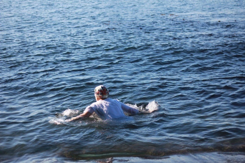 Обряд омовения объединил холмчан в праздник Крещения Господня