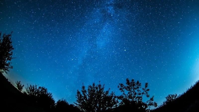 Гороскоп на 13 апреля 2024: приятные сюрпризы и подарки судьбы 