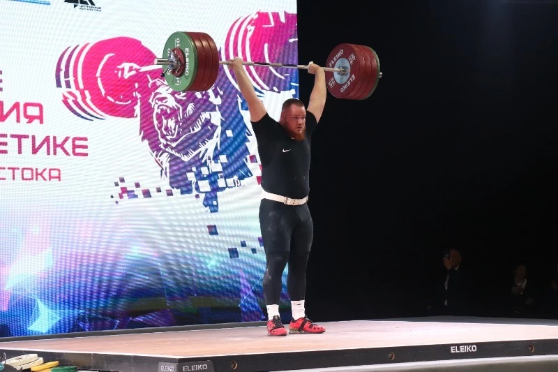 Сахалинские атлеты стали лучшими на турнире по тяжелой атлетике