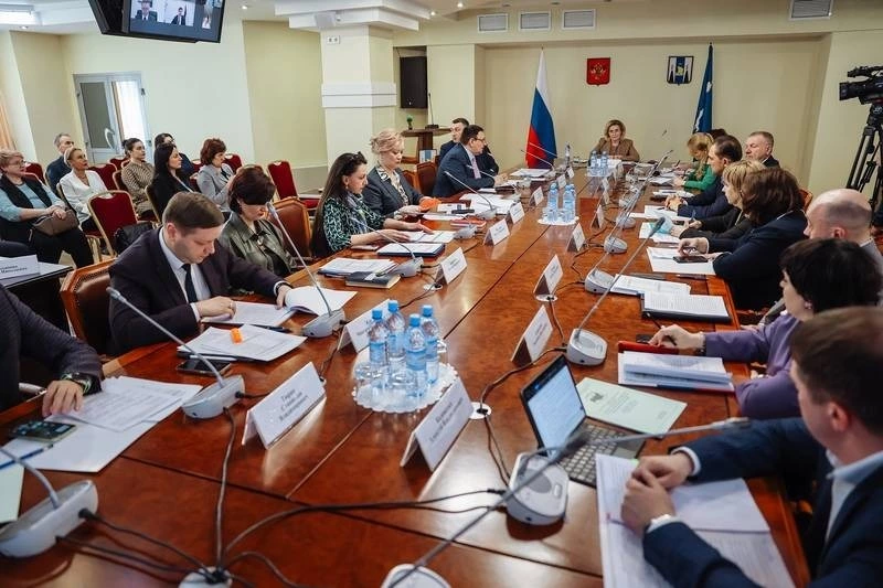 Представители Совета Федерации высоко оценили социальную политику Сахалинской области