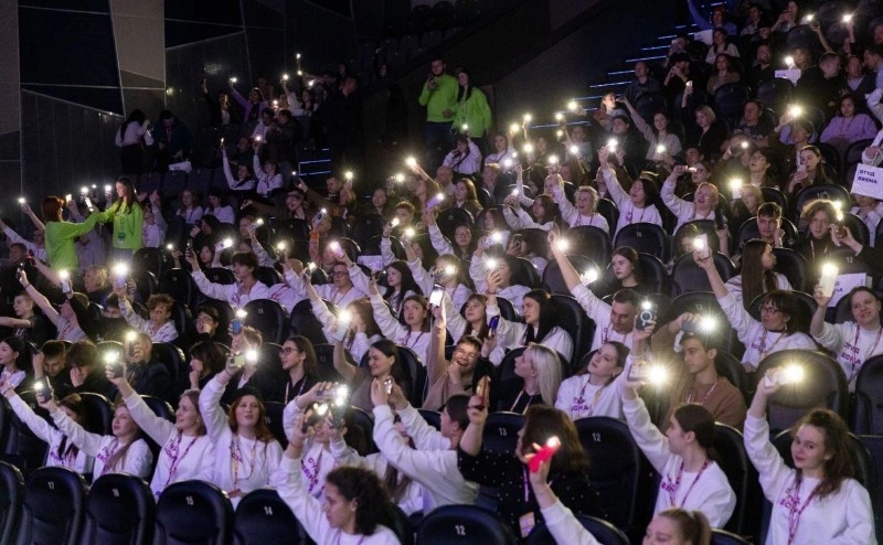 Более 600 участников вышли на старт «Студенческой весны» на Сахалине