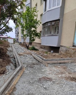 В Холмском округе преображаются дворы